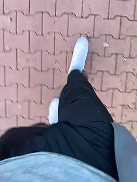 Snapshot of hornyboy71x1 chatting on March 20, 4:53 pm hornyboy71x1 online show from March 20, 4:53 pm