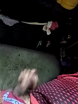 Snapshot of rayhot69 chatting on February 19, 4:22 pm rayhot69 online show from February 19, 4:22 pm