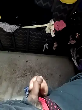 Snapshot of rayhot69 chatting on February 20, 4:03 pm rayhot69 online show from February 20, 4:03 pm