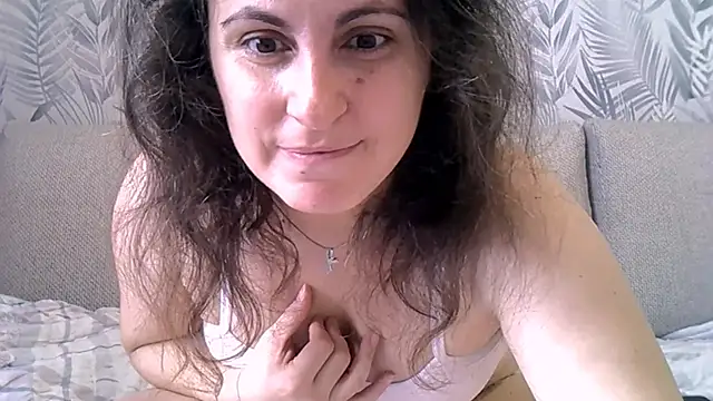 Snapshot of ShelaDiass chatting on November 13, 5:50 am ShelaDiass online show from November 13, 5:50 am