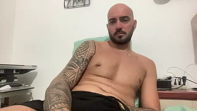 Snapshot of alessandromori91 chatting on September 13, 7:24 pm alessandromori91 online show from September 13, 7:24 pm