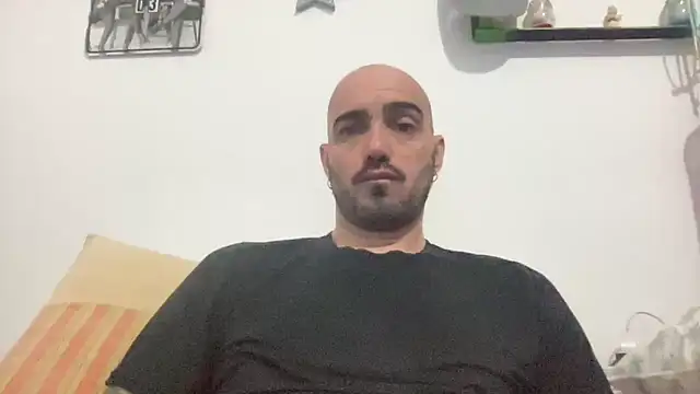 alessandromori91 online show from February 23, 8:17 pm