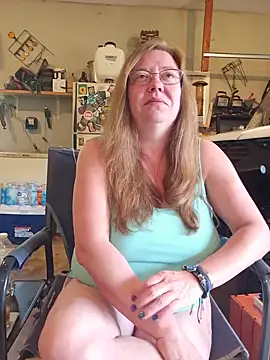 MsShelby40 online show from June 14, 8:44 pm