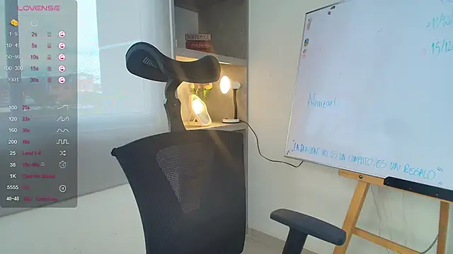 pauliCarter online show from November 11, 3:23 pm