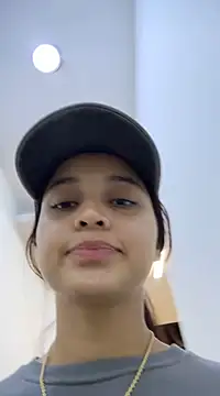 Snapshot of MollySanders___ chatting on January 9, 6:04 pm MollySanders online show from January 9, 6:04 pm