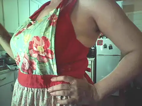 Snapshot of Big-Tits-McGee chatting on January 16, 4:39 pm Big-Tits-McGee online show from January 16, 4:39 pm