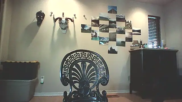 Snapshot of Big-Tits-McGee chatting on October 21, 6:30 pm Big-Tits-McGee online show from October 21, 6:30 pm