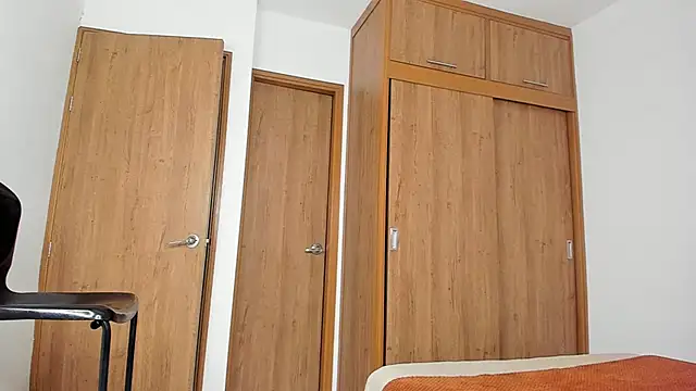 smit hot sr online show from November 25, 1:27 am