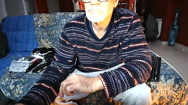 maduroguapo online show from March 4, 10:38 pm