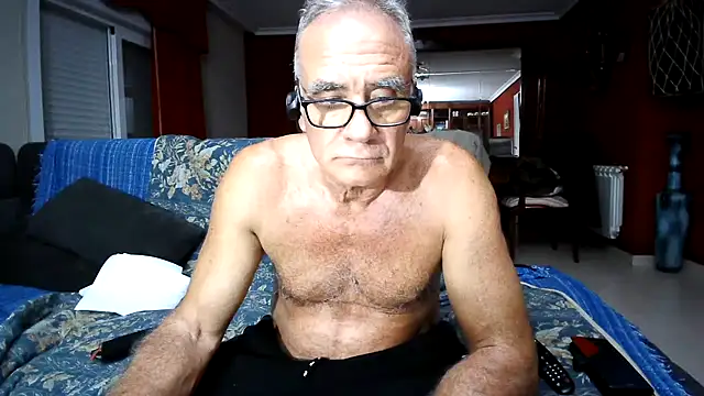 maduroguapo online show from April 27, 9:24 pm