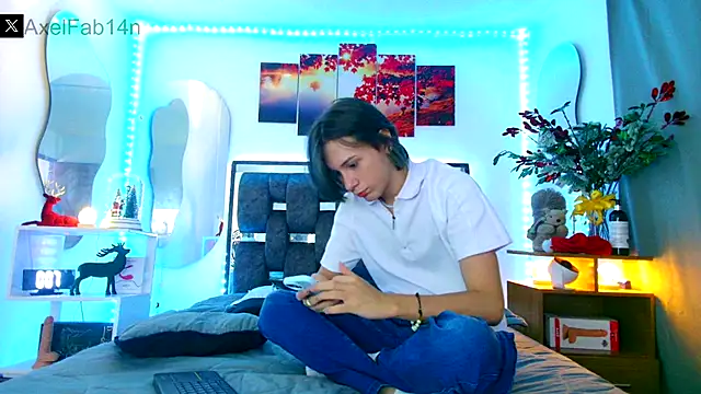 Alex and Fabian online show from December 25, 6:19 pm