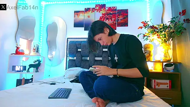 Alex and Fabian online show from January 13, 6:38 pm