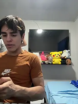 Snapshot of Alex_and_Fabian chatting on June 8, 3:51 am Alex and Fabian online show from June 8, 3:51 am