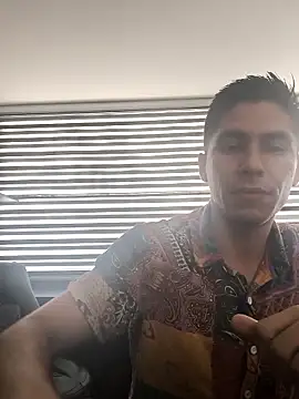 EddyMezo online show from May 14, 5:42 pm