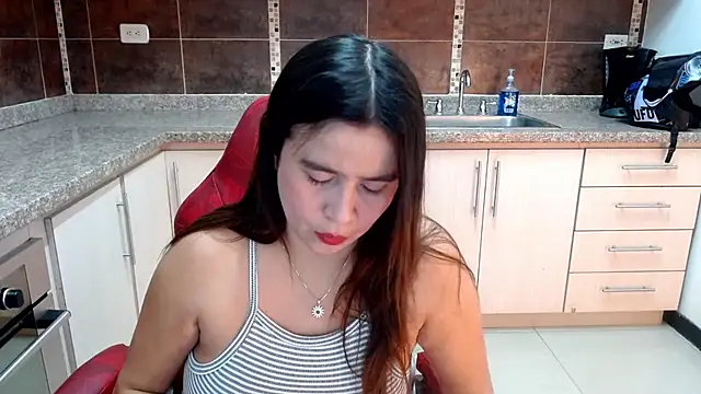 Heidy Wells online show from February 16, 12:45 pm