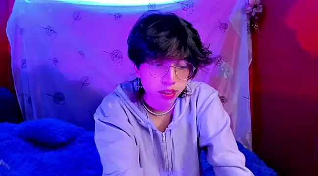 Snapshot of AnggelONfiree chatting on December 28, 3:58 am AnggelONfiree online show from December 28, 3:58 am