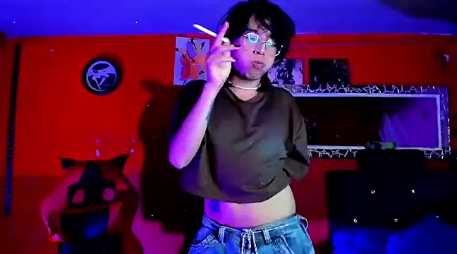 Snapshot of AnggelONfiree chatting on February 3, 6:45 am AnggelONfiree online show from February 3, 6:45 am