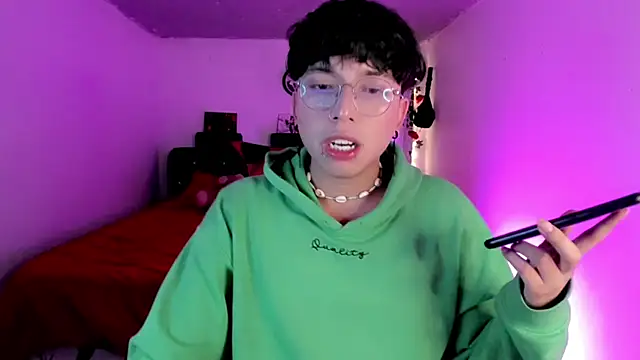 Snapshot of AnggelONfiree chatting on November 10, 4:11 am AnggelONfiree online show from November 10, 4:11 am