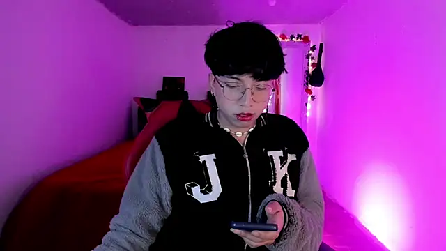 Snapshot of AnggelONfiree chatting on November 12, 3:40 am AnggelONfiree online show from November 12, 3:40 am