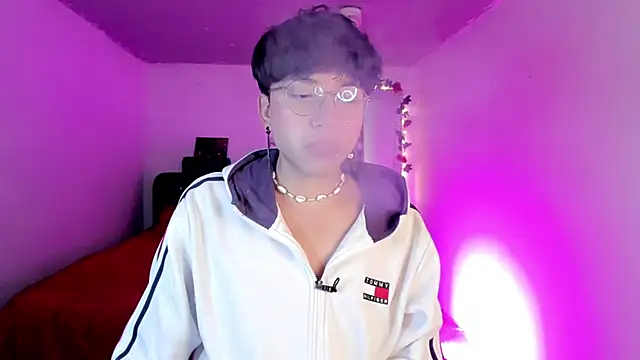 Snapshot of AnggelONfiree chatting on November 23, 8:36 am AnggelONfiree online show from November 23, 8:36 am