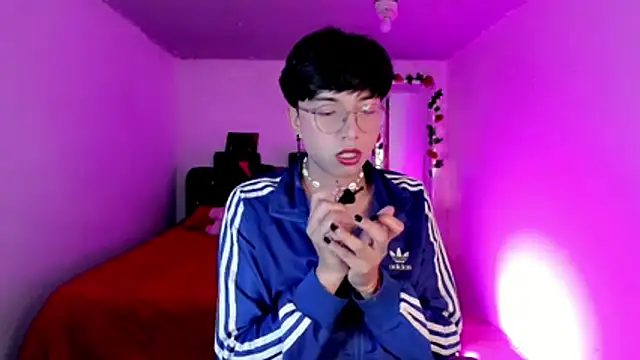 Snapshot of AnggelONfiree chatting on November 25, 1:55 pm AnggelONfiree online show from November 25, 1:55 pm