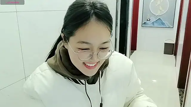 luoxuwen online show from December 9, 3:07 am
