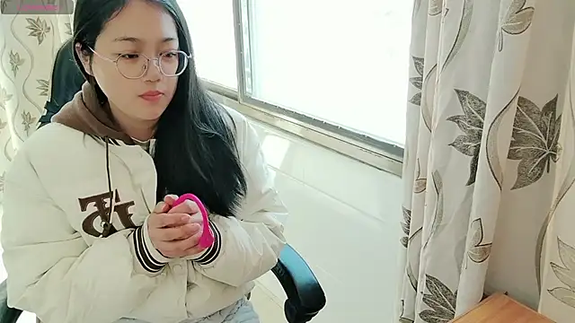 luoxuwen online show from December 28, 3:58 am
