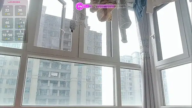 Snapshot of luoxuwen chatting on October 27, 3:21 am luoxuwen online show from October 27, 3:21 am