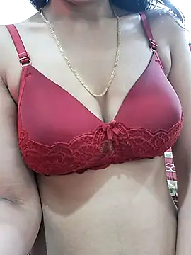 Snapshot of priya_sharma02 chatting on February 9, 11:04 am priya sharma02 online show from February 9, 11:04 am