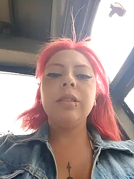 Snapshot of madelaine- chatting on January 28, 6:49 pm madelaine- online show from January 28, 6:49 pm