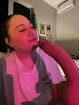 DaisyBooom online show from January 10, 7:00 pm