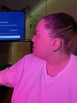 DaisyBooom online show from February 20, 7:08 pm