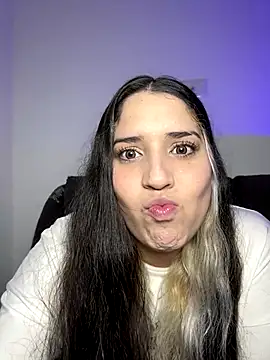 valentina jonnes1 online show from January 9, 3:42 am