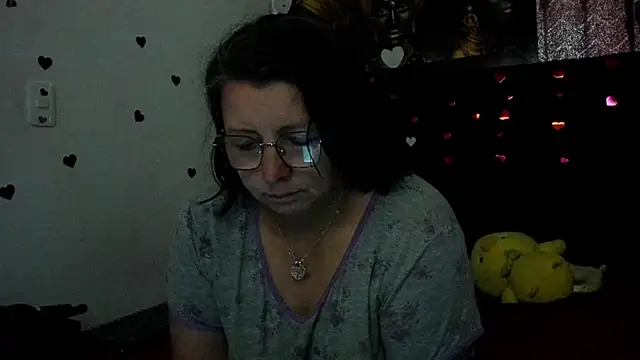 Evaaross 2345 online show from June 26, 1:15 pm