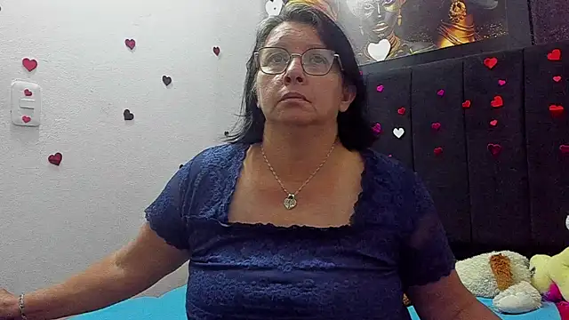 Evaaross 2345 online show from July 7, 7:29 pm