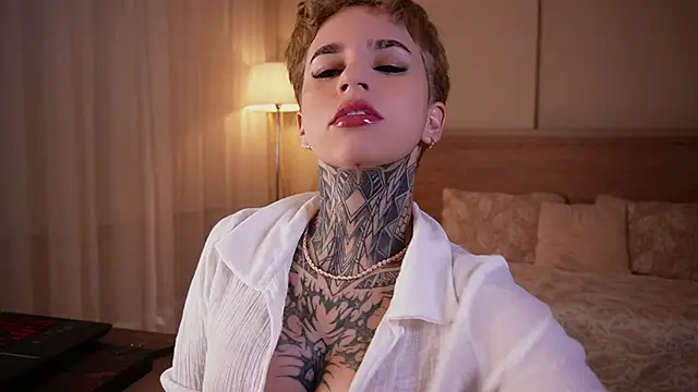 AliceShazaham  online show from March 4, 9:29 am