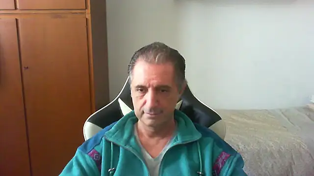 lliuk70mi online show from April 26, 12:14 pm