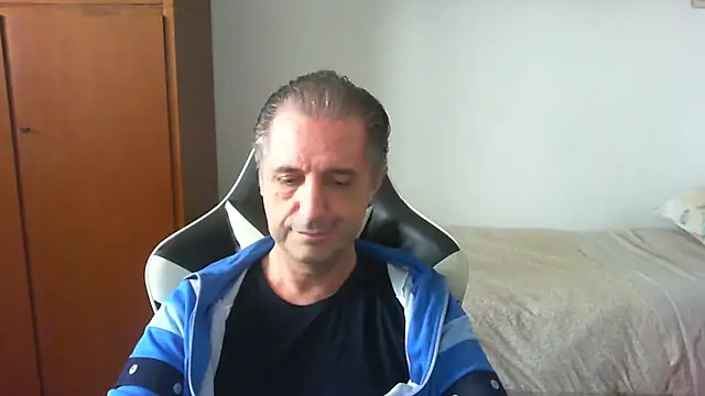 lliuk70mi online show from May 6, 12:54 pm