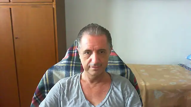 lliuk70mi online show from May 22, 3:06 pm