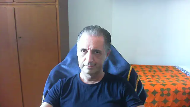 lliuk70mi online show from May 25, 1:17 pm