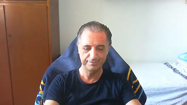 lliuk70mi online show from May 27, 1:19 pm