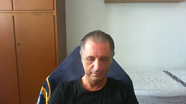 lliuk70mi online show from June 15, 12:40 pm