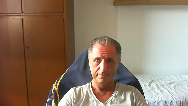 lliuk70mi online show from July 8, 3:38 pm