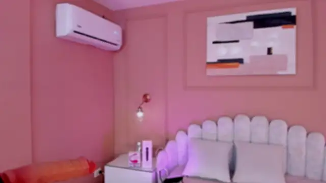 zia cooper online show from February 10, 7:07 pm