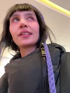 bigbabykiki online show from December 3, 9:33 am