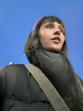 bigbabykiki online show from December 10, 6:11 am