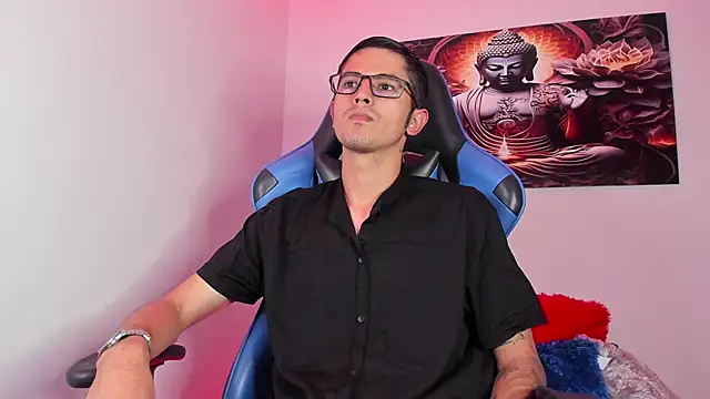 Snapshot of Ethan_Sai___ chatting on February 25, 5:58 pm Ethan Sai online show from February 25, 5:58 pm