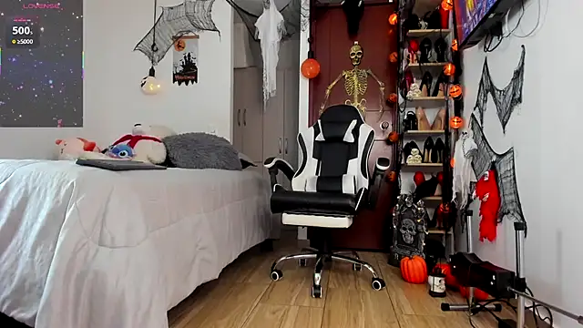 SophieBaker   online show from October 30, 6:48 am