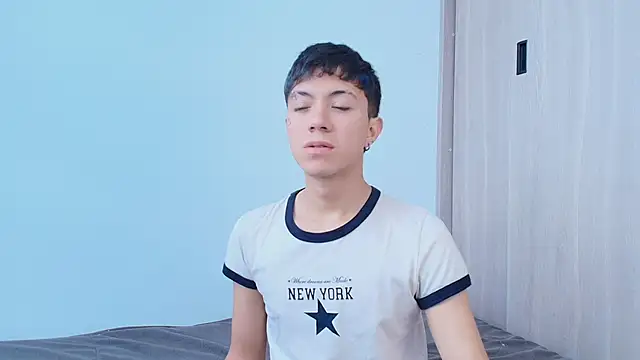 Snapshot of Justyn_Ross chatting on September 23, 5:38 pm Justyn Ross online show from September 23, 5:38 pm