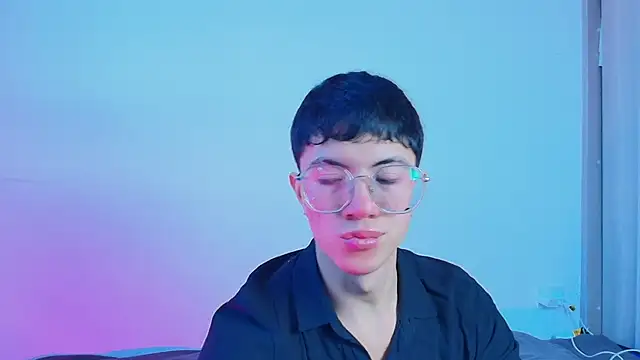 Snapshot of Justyn_Ross chatting on September 28, 9:31 pm Justyn Ross online show from September 28, 9:31 pm